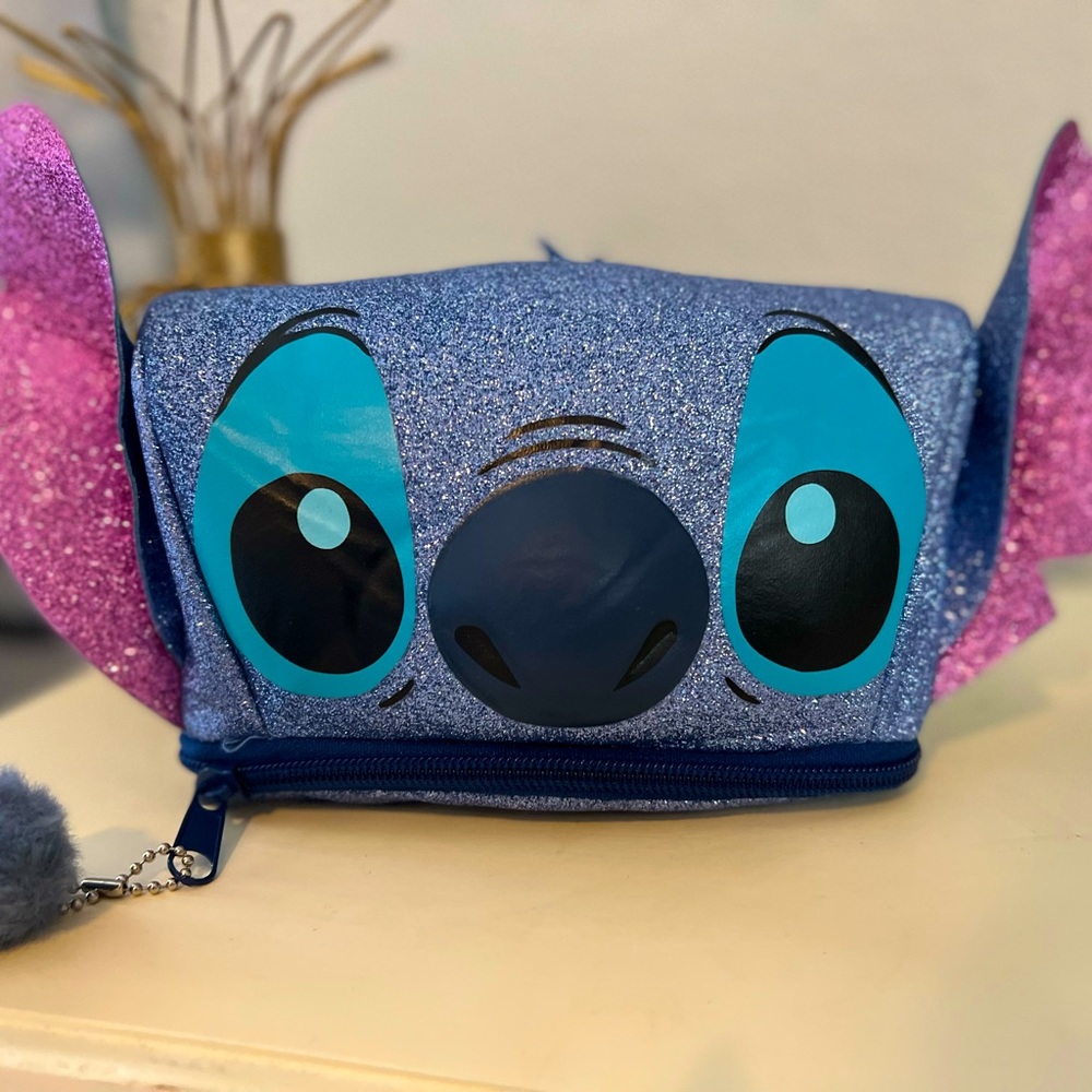 Disney’s Lilo And Stitch “Stitch” Crossbody Bag Gem
